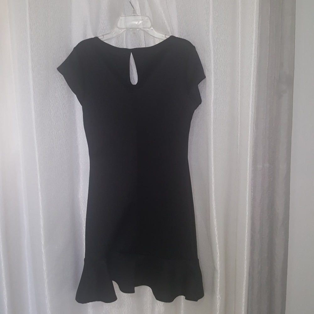 Dress - Picture 4 of 4